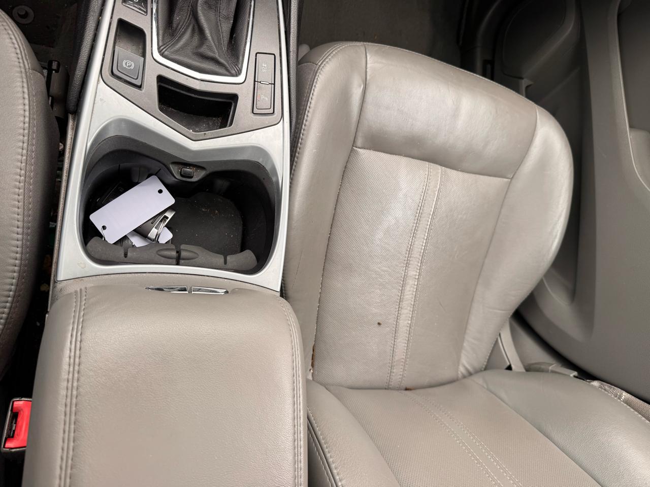 Cadillac SRX AWD 4dr Luxury Collection 2010