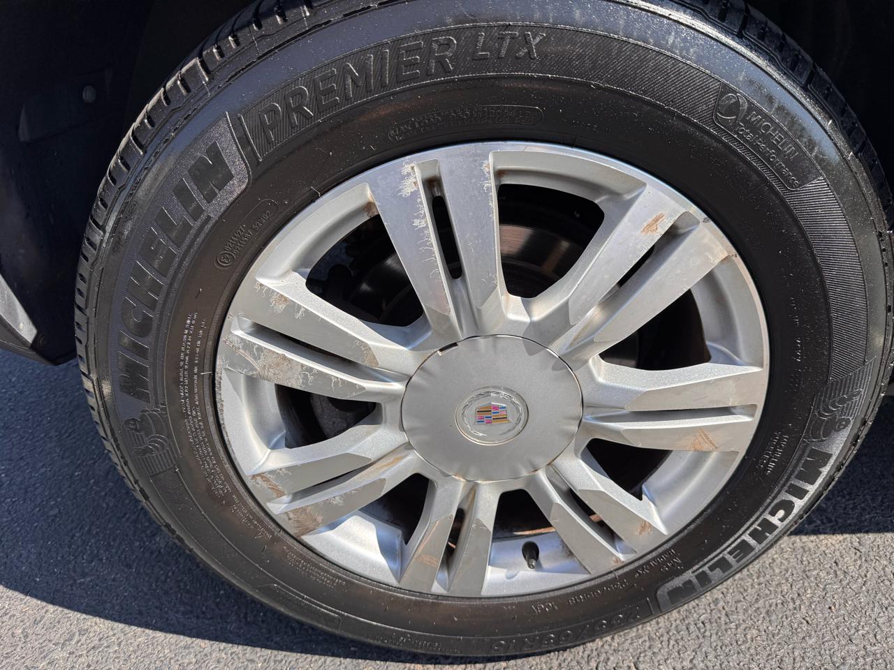 Cadillac SRX AWD 4dr Luxury Collection 2010