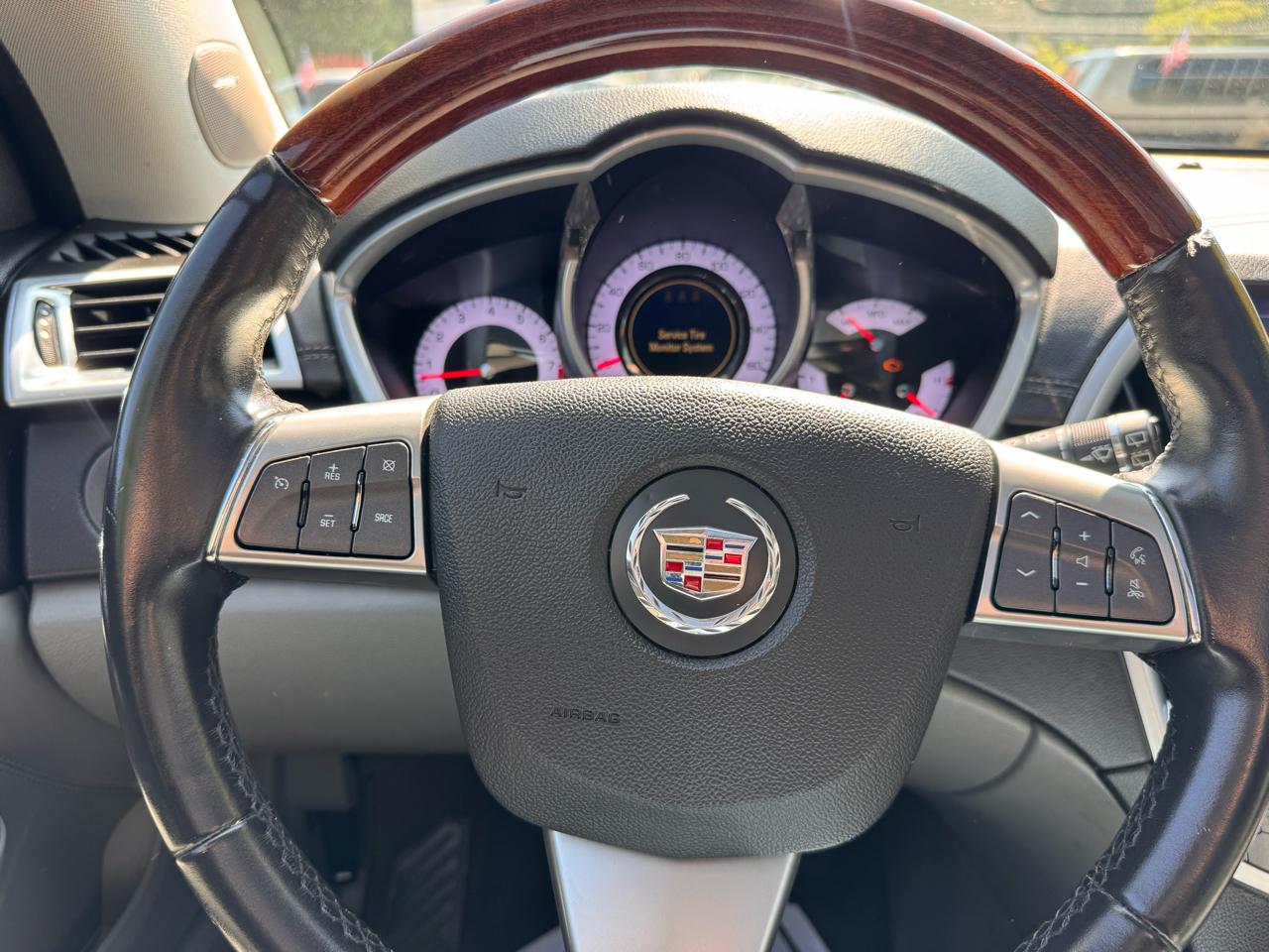 Cadillac SRX AWD 4dr Luxury Collection 2010