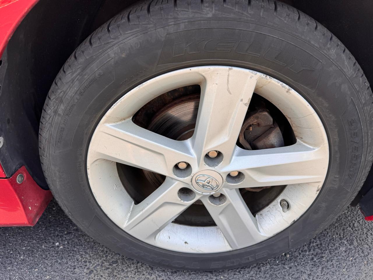 Toyota Camry 4dr Sdn I4 Auto XLE (Natl) 2013