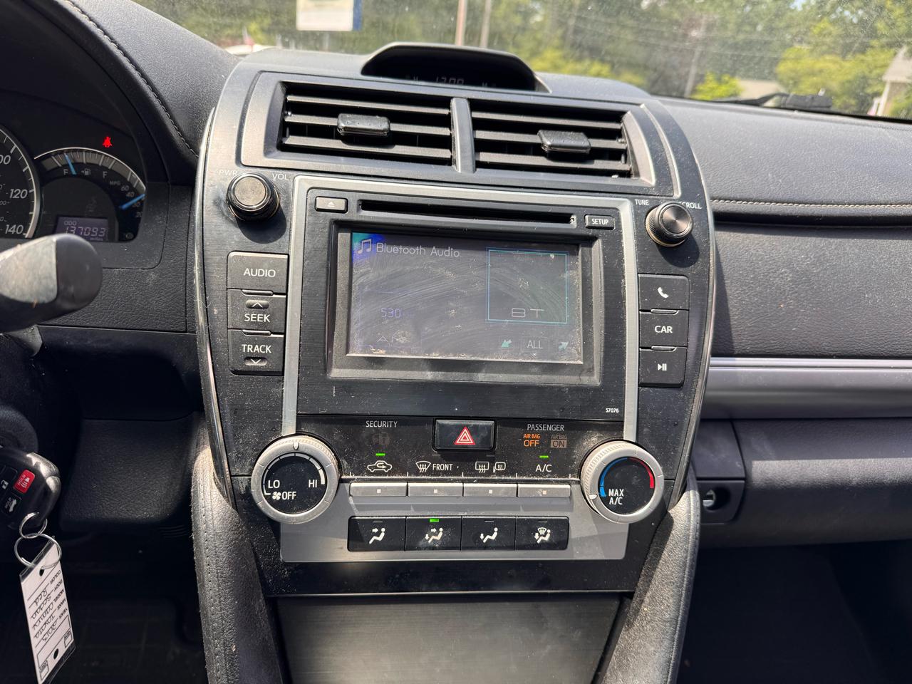 Toyota Camry 4dr Sdn I4 Auto XLE (Natl) 2013
