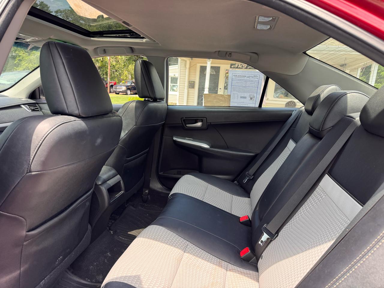 Toyota Camry 4dr Sdn I4 Auto XLE (Natl) 2013