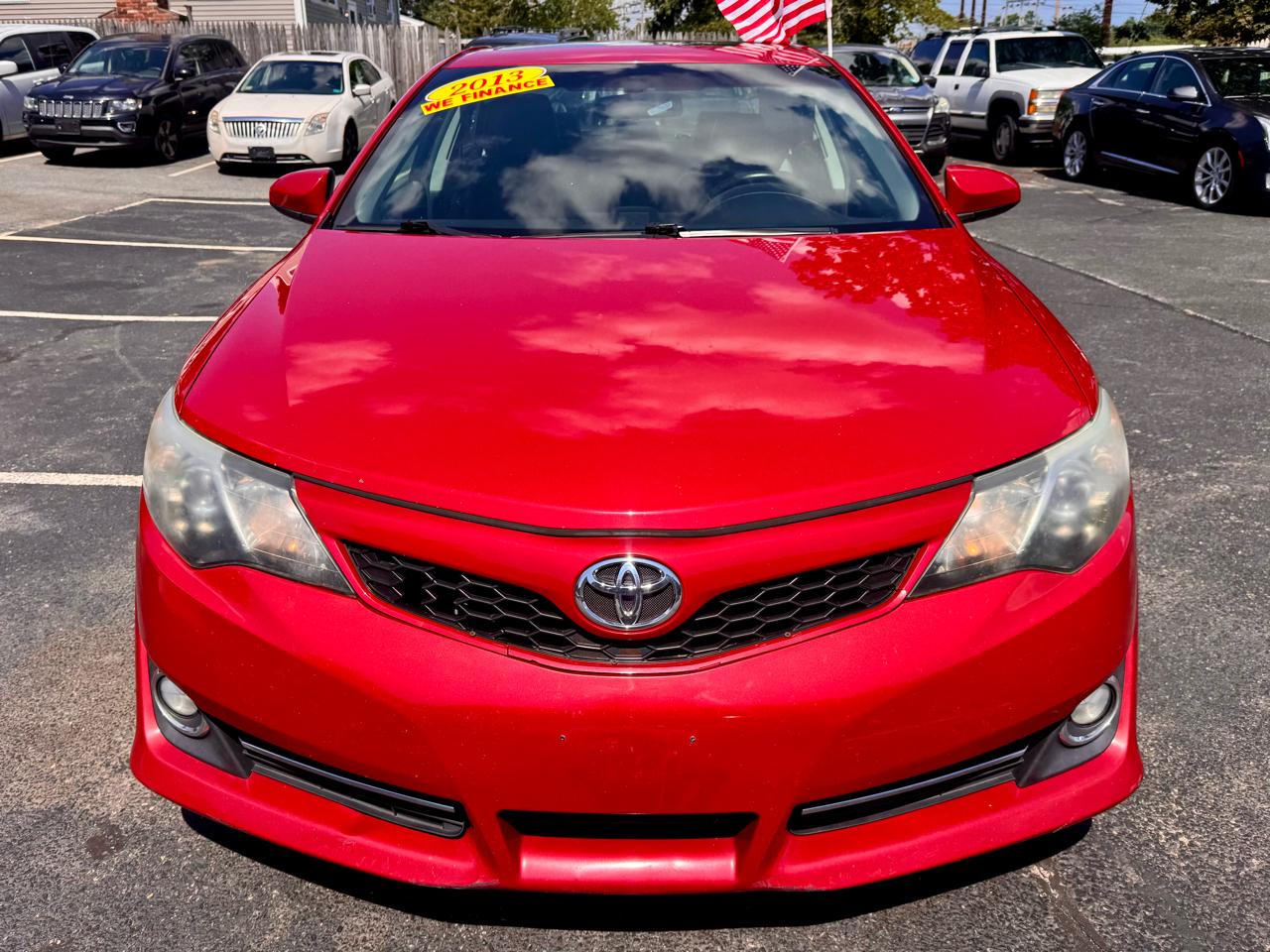 Toyota Camry 4dr Sdn I4 Auto XLE (Natl) 2013