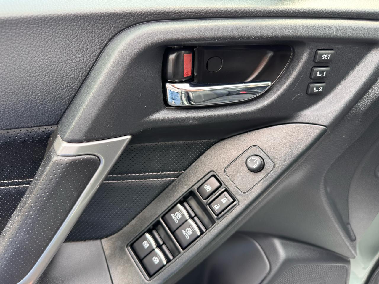 Subaru Forester 2.5i Touring CVT 2017