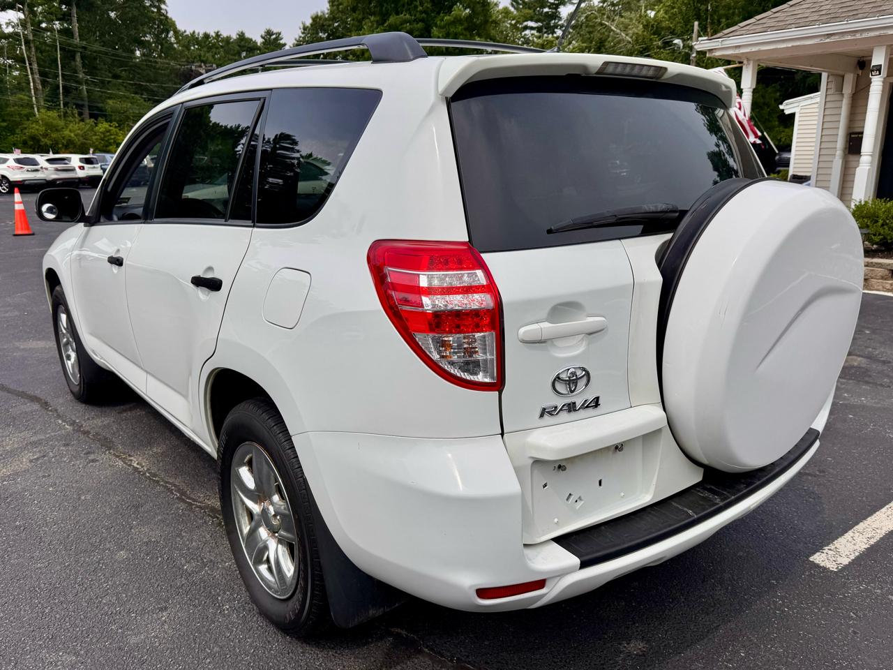 Toyota RAV4 4WD 4dr I4 (Natl) 2012