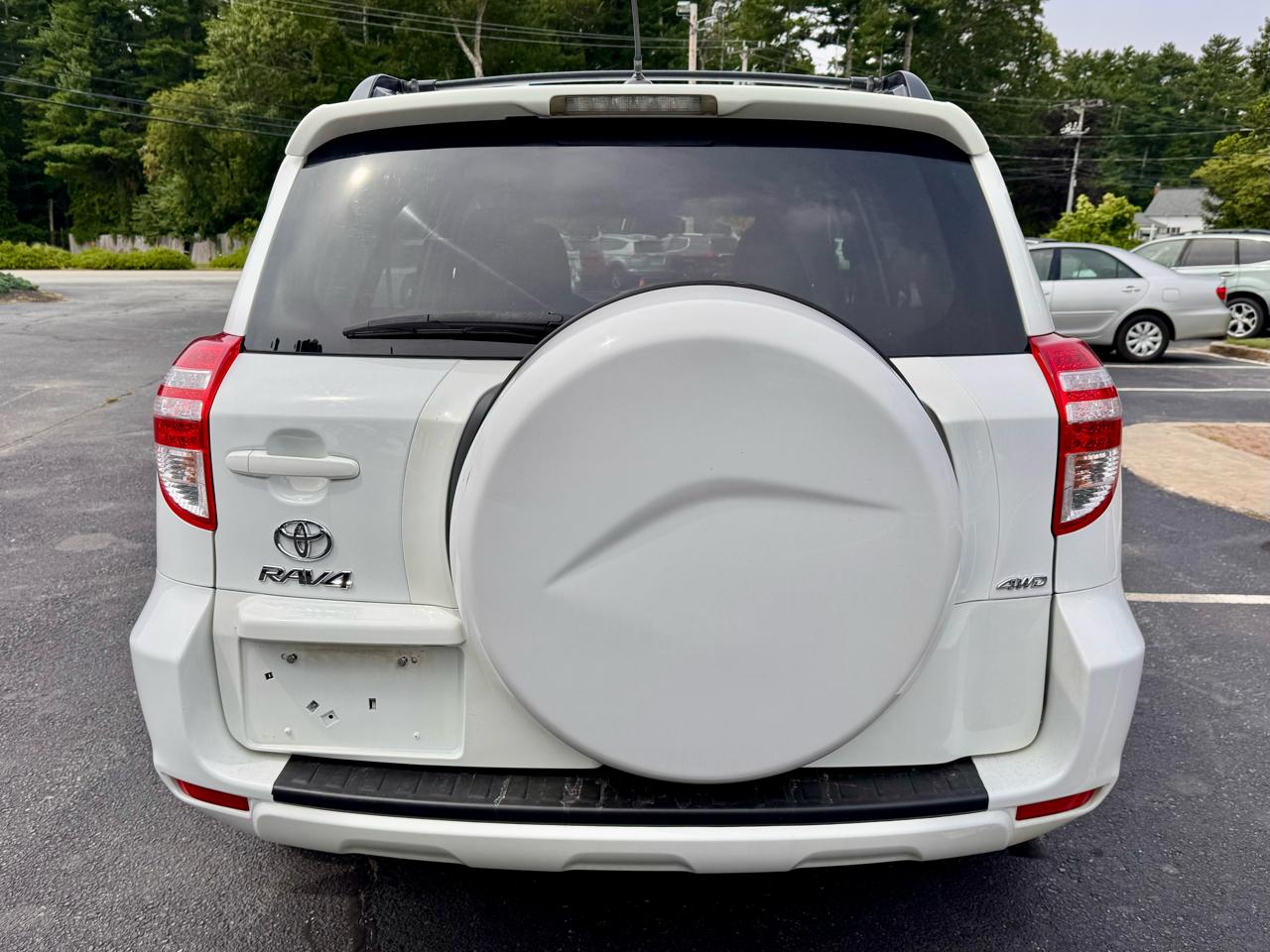 Toyota RAV4 4WD 4dr I4 (Natl) 2012