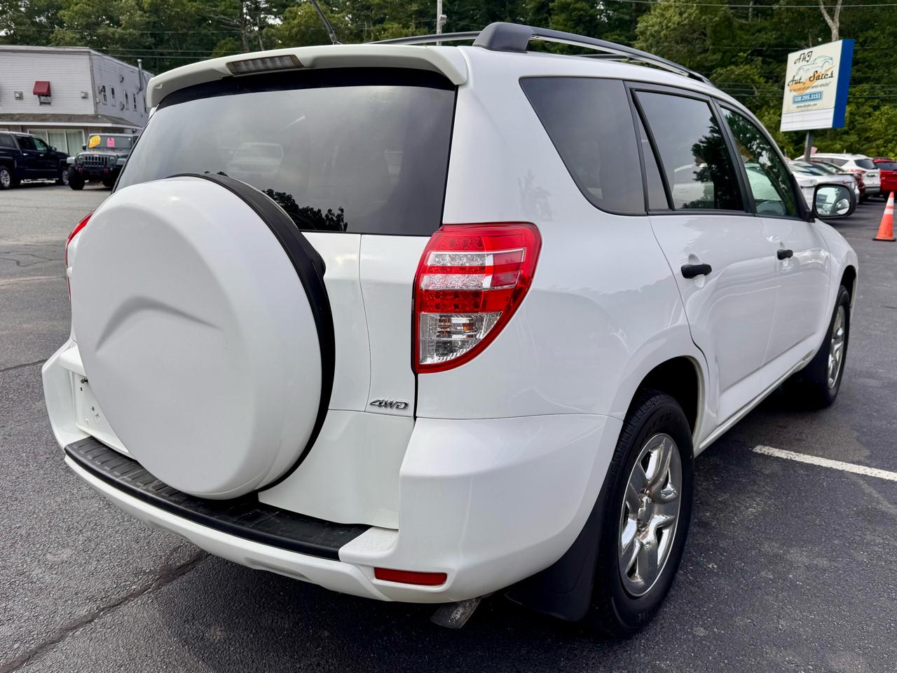 Toyota RAV4 4WD 4dr I4 (Natl) 2012