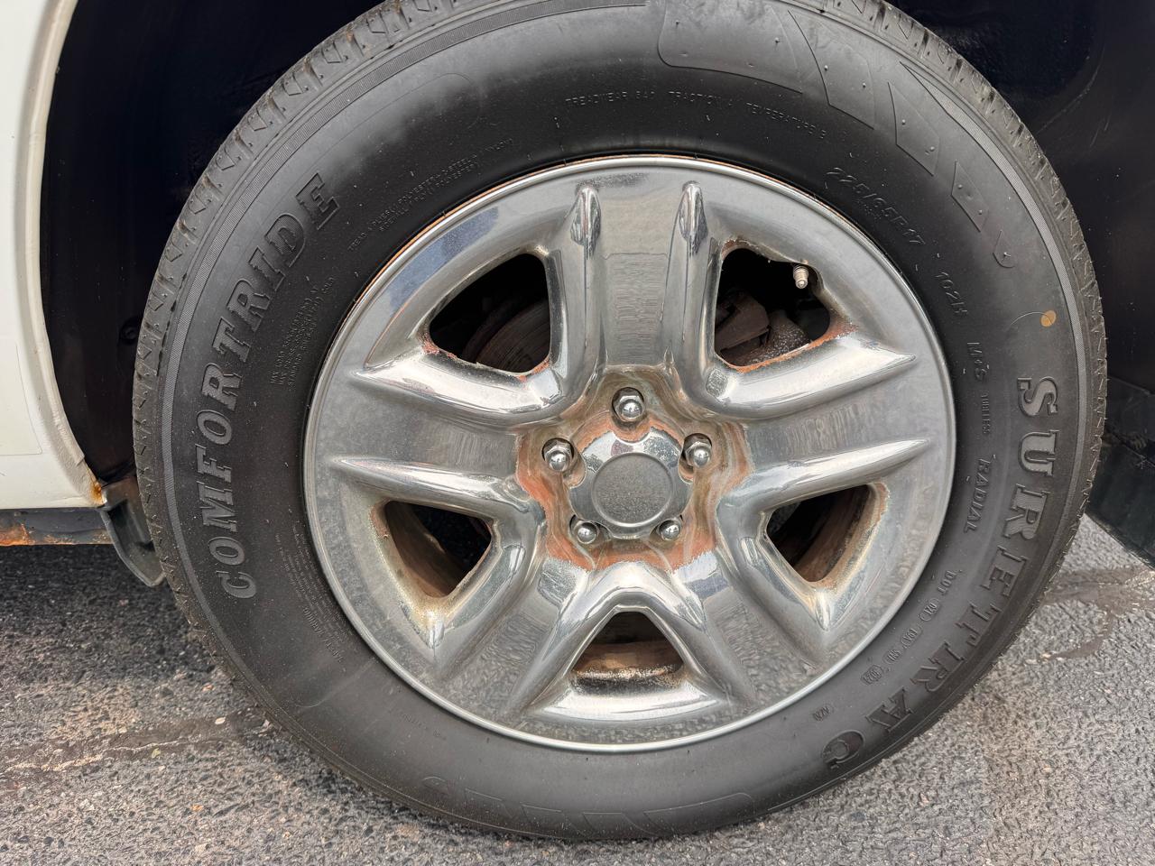 Toyota RAV4 4WD 4dr I4 (Natl) 2012