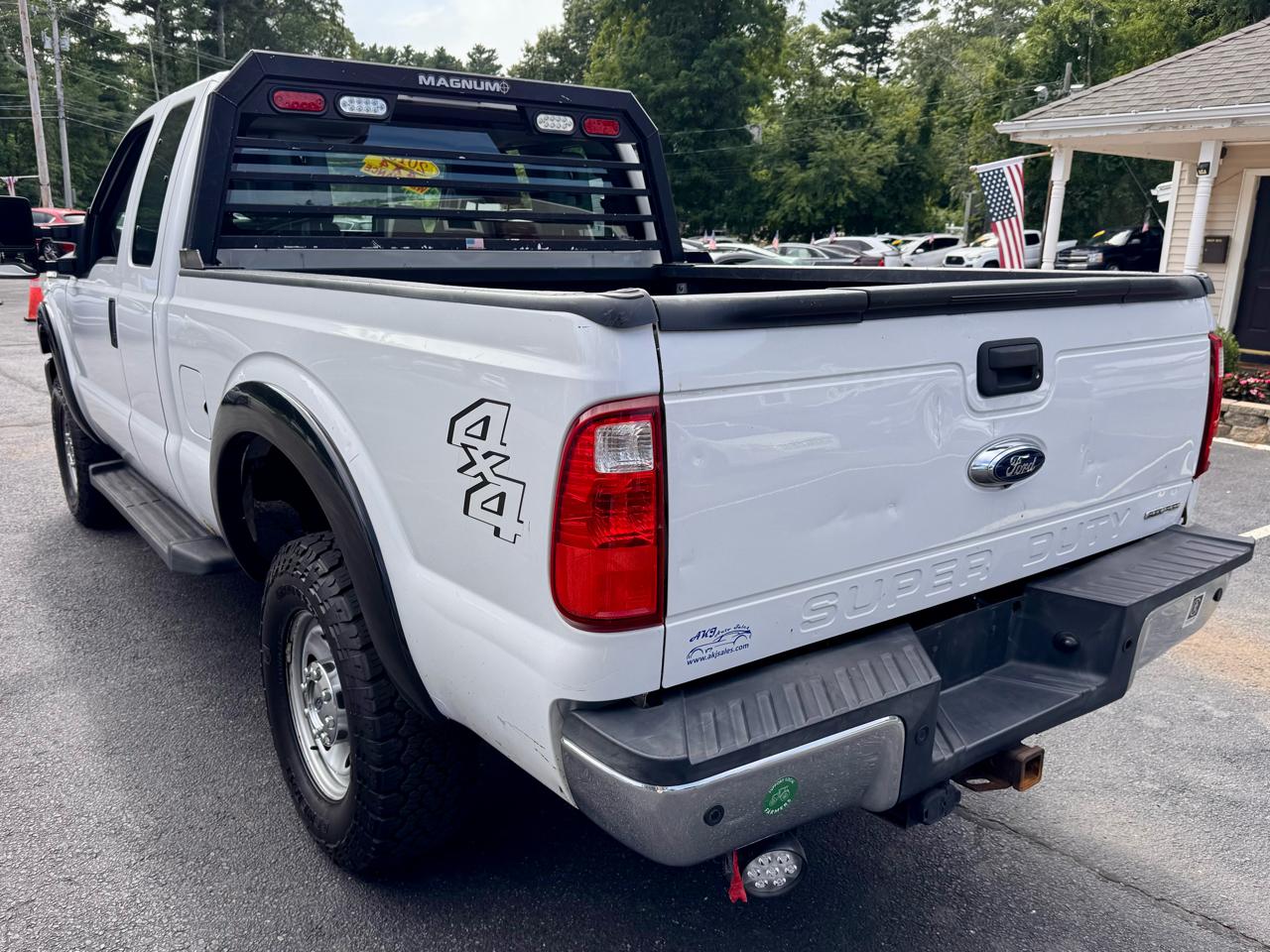 Ford Super Duty F-250 SRW 4WD SuperCab 142" XLT 2015