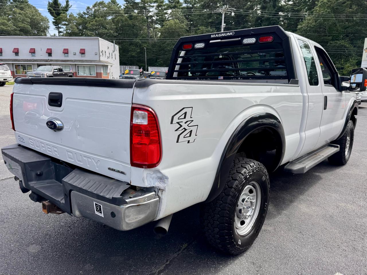 Ford Super Duty F-250 SRW 4WD SuperCab 142" XLT 2015