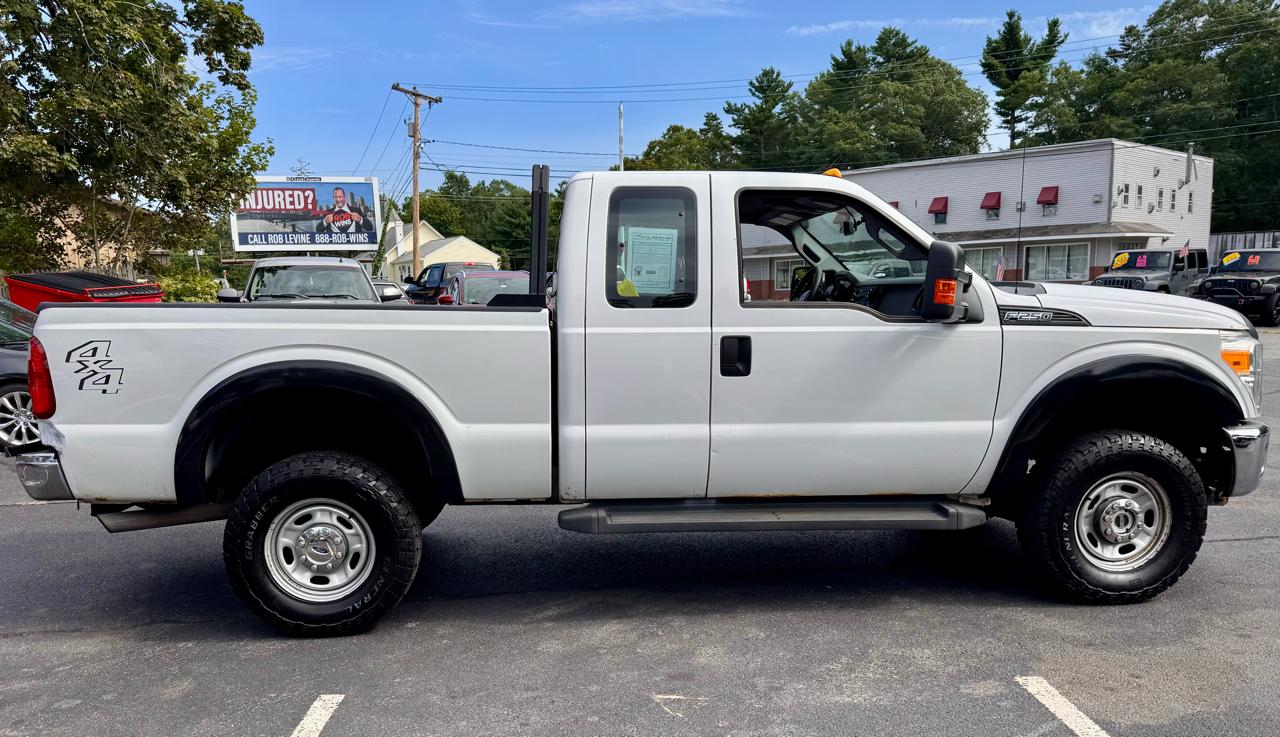 Ford Super Duty F-250 SRW 4WD SuperCab 142" XLT 2015