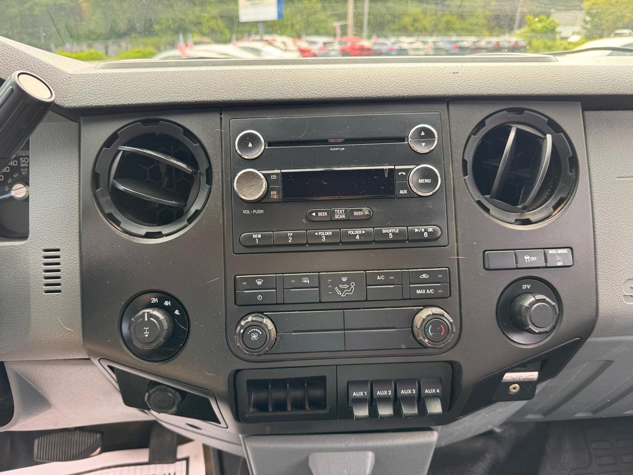 Ford Super Duty F-250 SRW 4WD SuperCab 142" XLT 2015