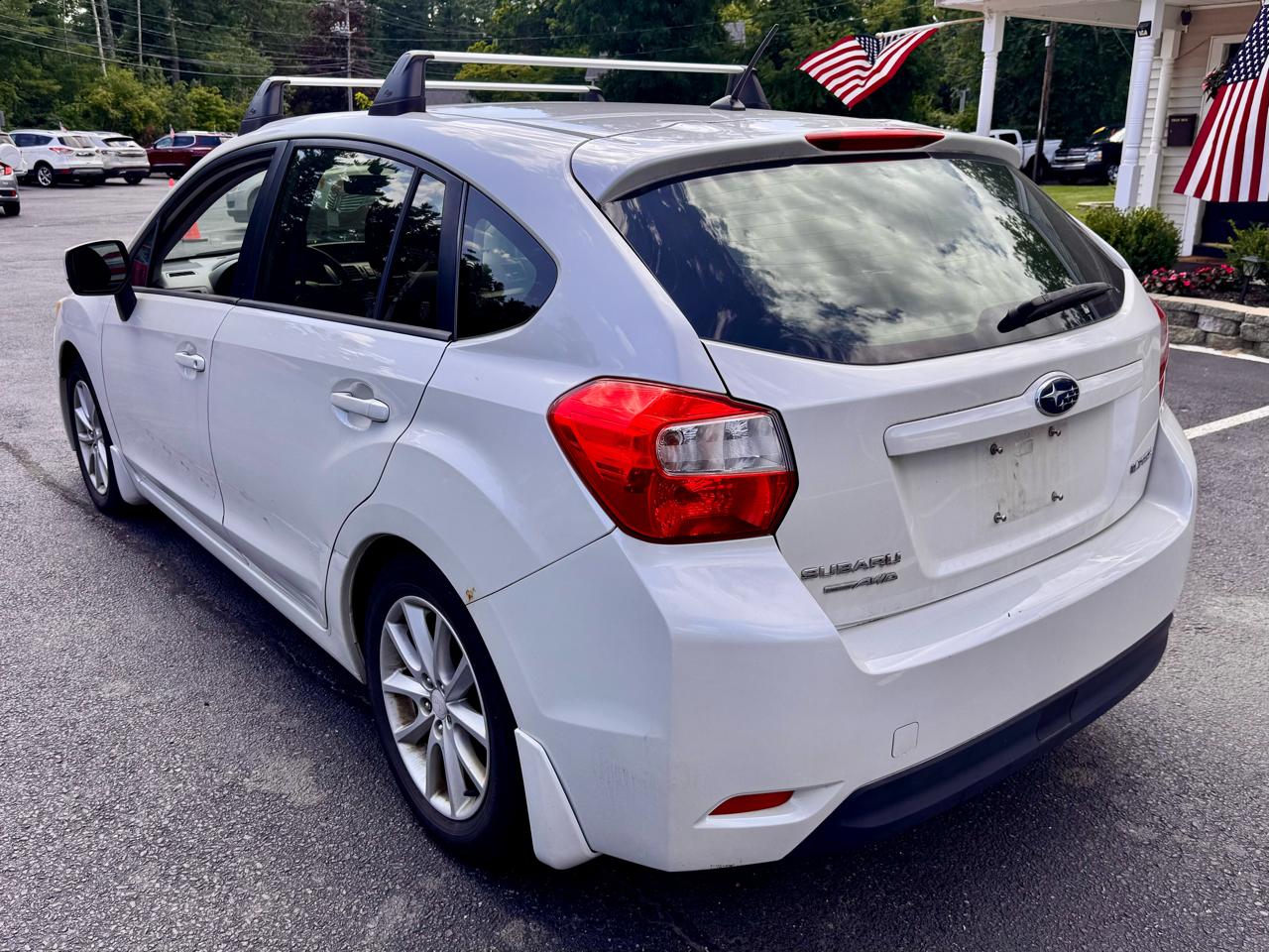 Subaru Impreza Wagon 5dr Auto 2.0i Premium 2014