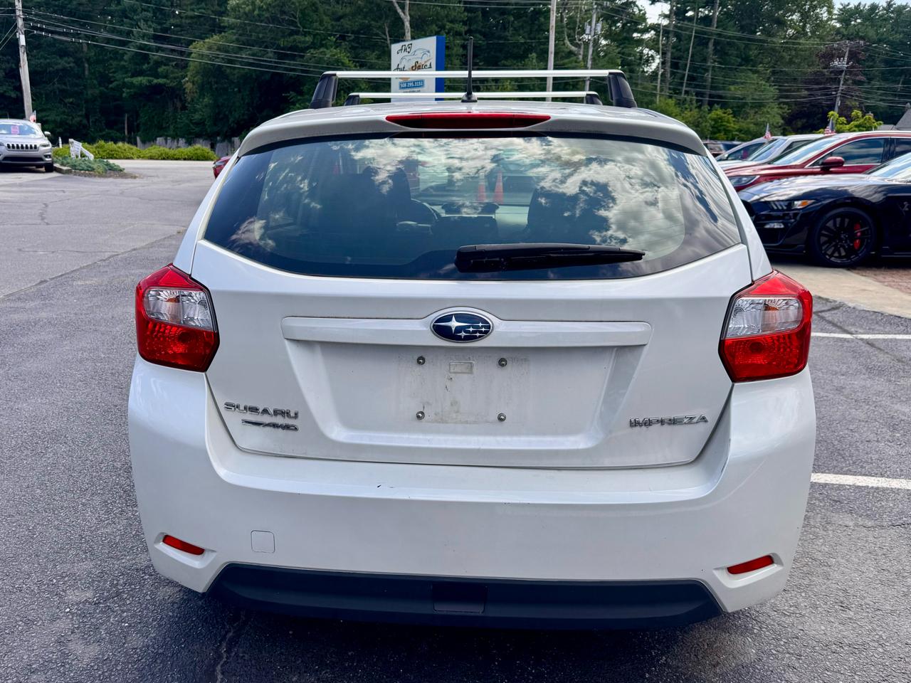 Subaru Impreza Wagon 5dr Auto 2.0i Premium 2014