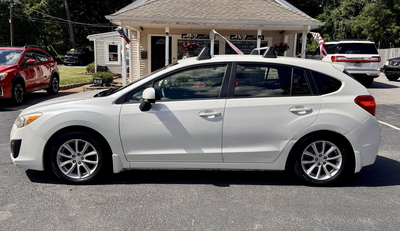 Subaru Impreza Wagon 5dr Auto 2.0i Premium 2014