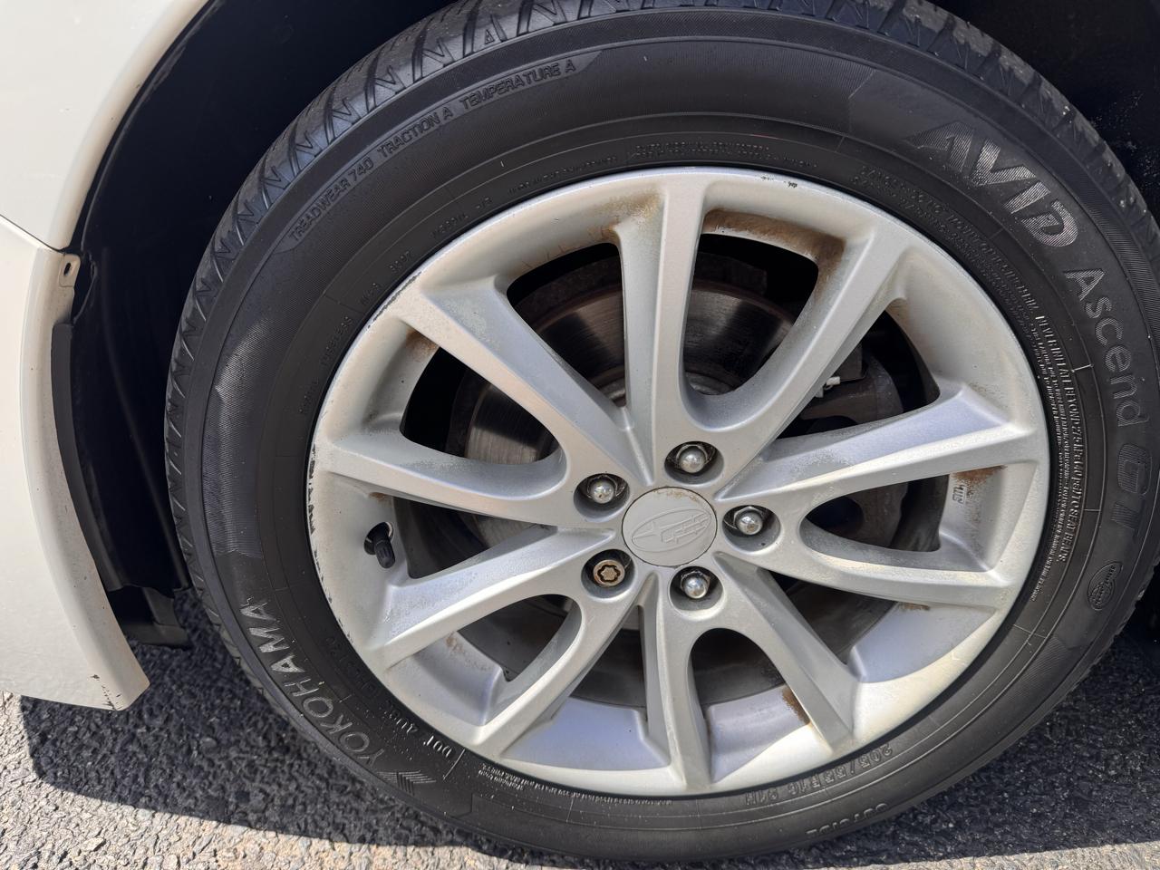 Subaru Impreza Wagon 5dr Auto 2.0i Premium 2014
