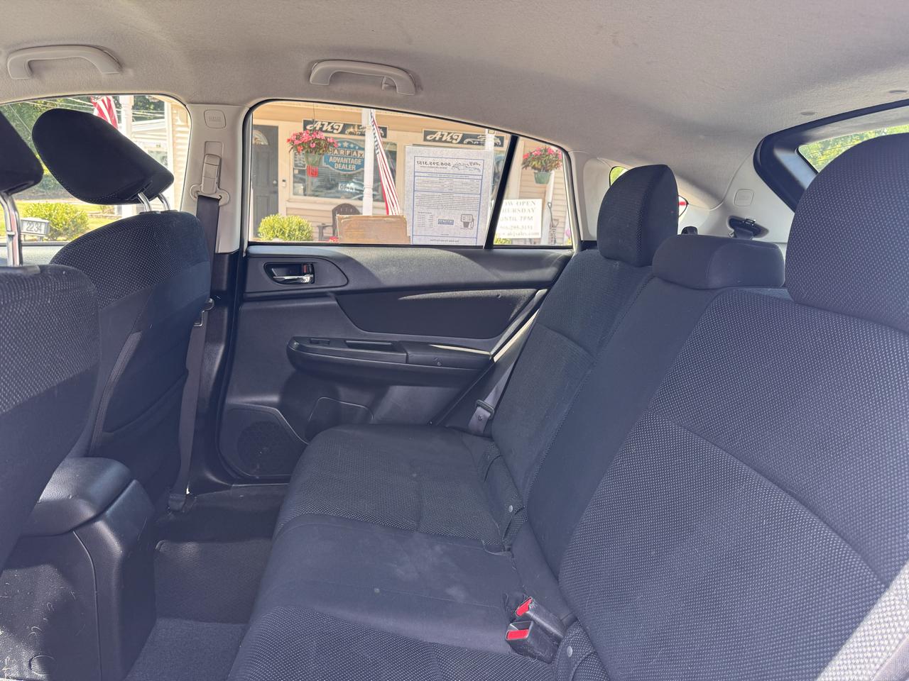 Subaru Impreza Wagon 5dr Auto 2.0i Premium 2014