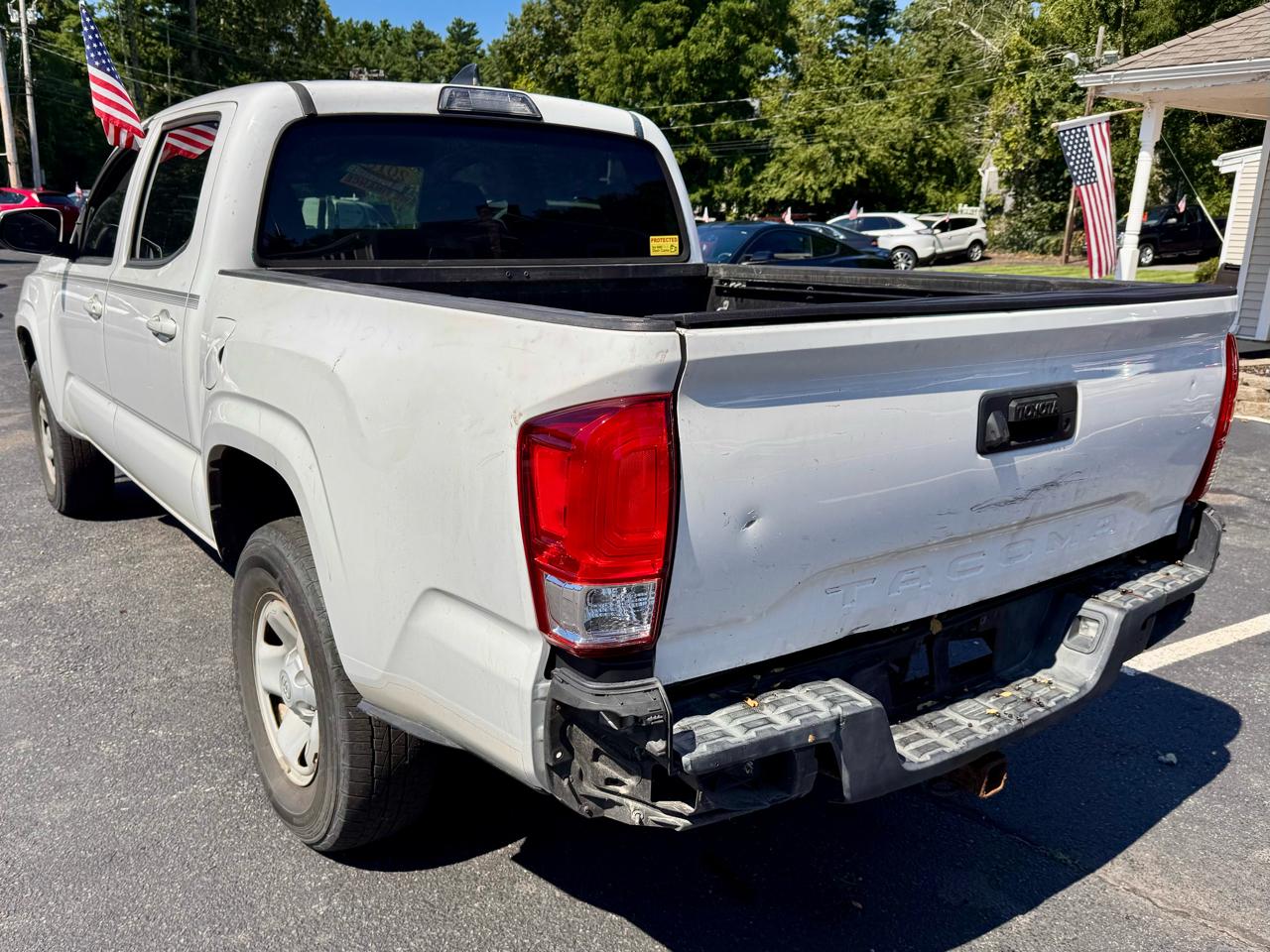 Toyota Tacoma SR5 Double Cab 5' Bed I4 4x2 AT (Natl) 2018