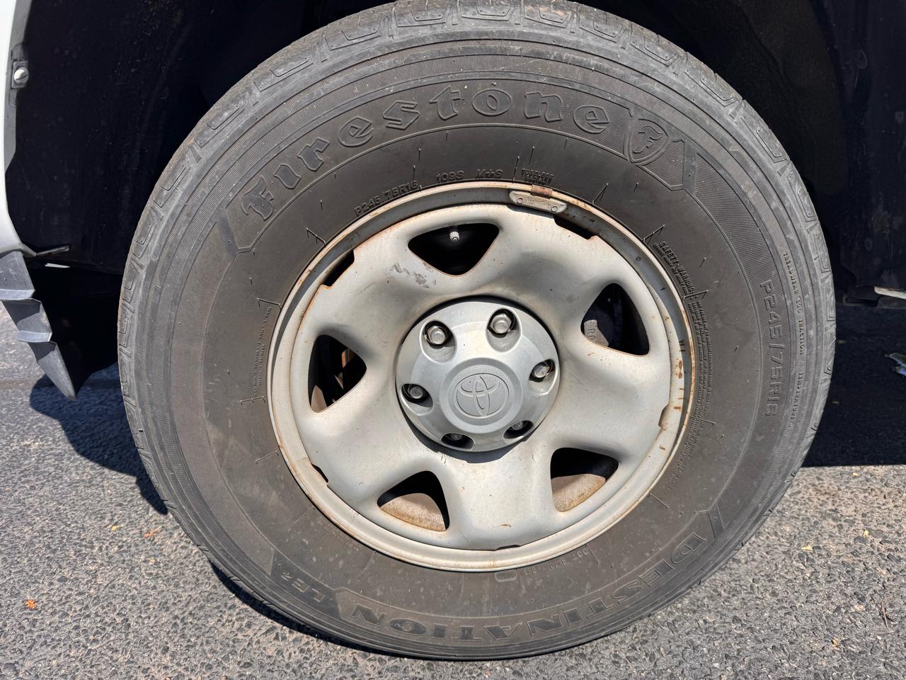 Toyota Tacoma SR5 Double Cab 5' Bed I4 4x2 AT (Natl) 2018