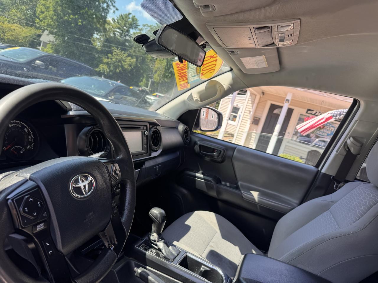 Toyota Tacoma SR5 Double Cab 5' Bed I4 4x2 AT (Natl) 2018