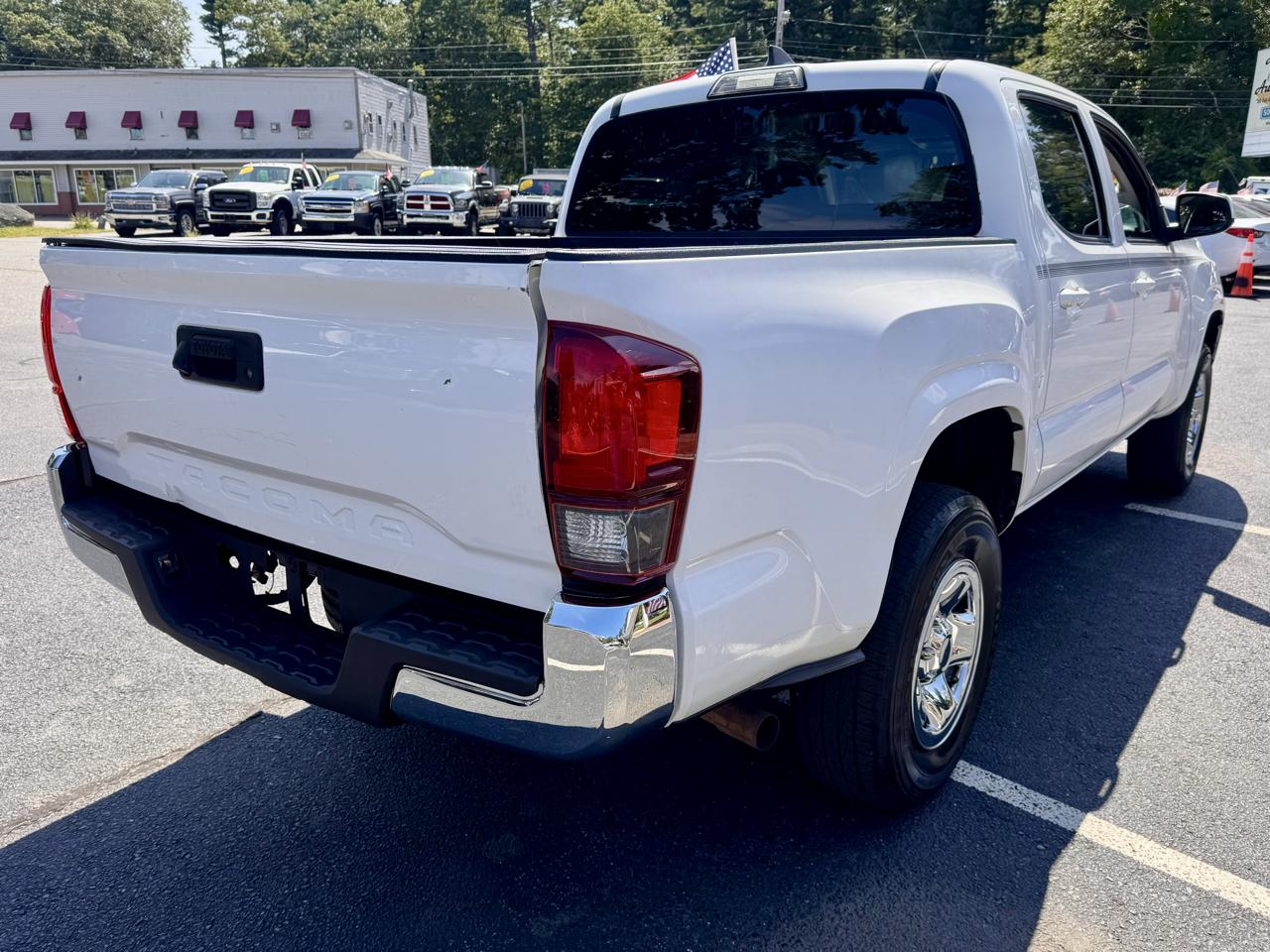 Toyota Tacoma SR5 Double Cab 5' Bed I4 4x2 AT (Natl) 2018