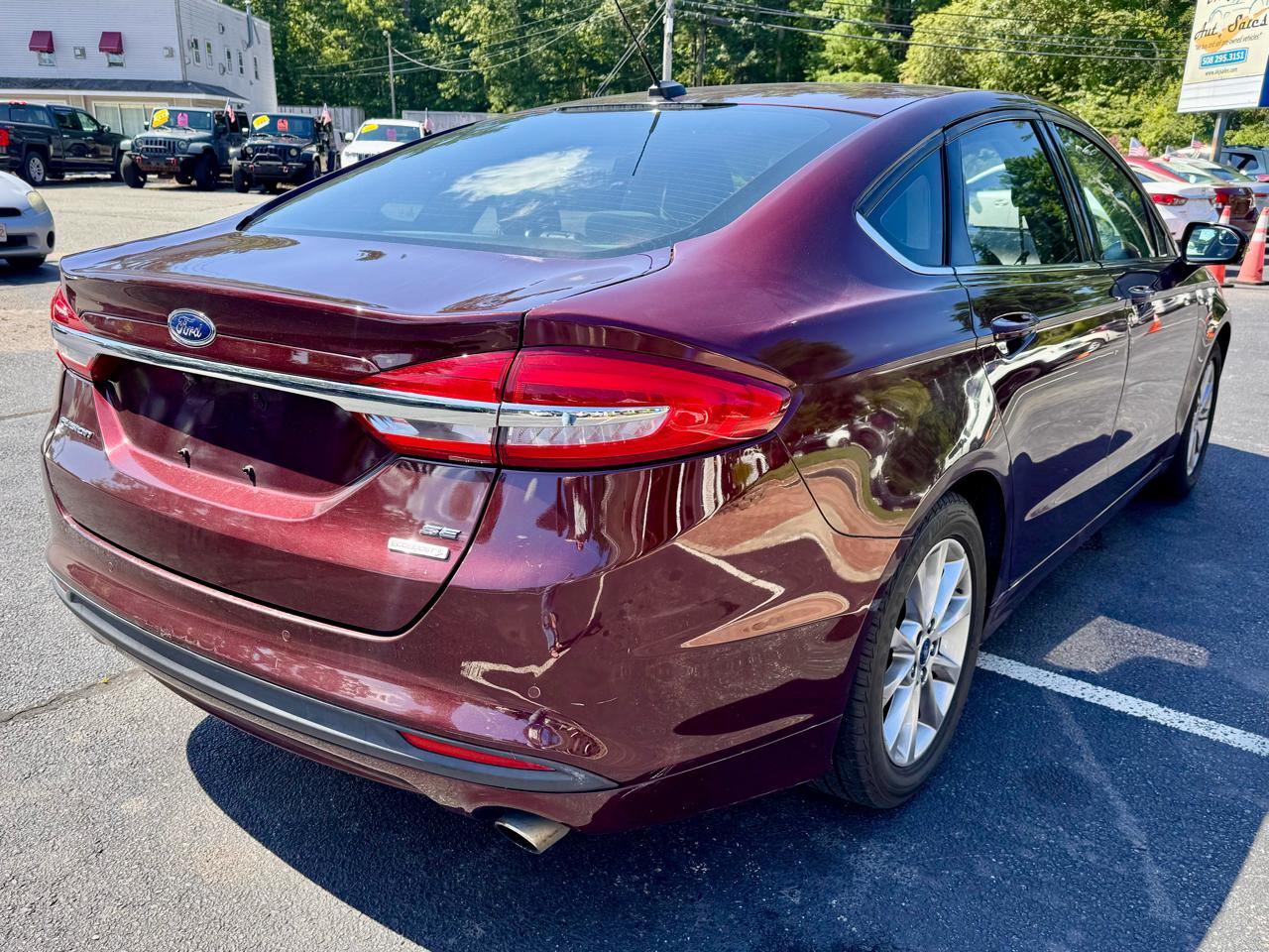 Ford Fusion SE FWD 2017