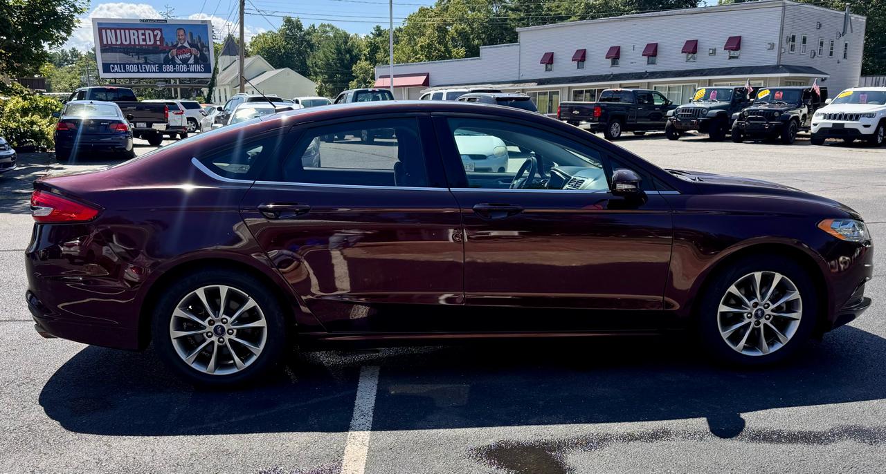 Ford Fusion SE FWD 2017