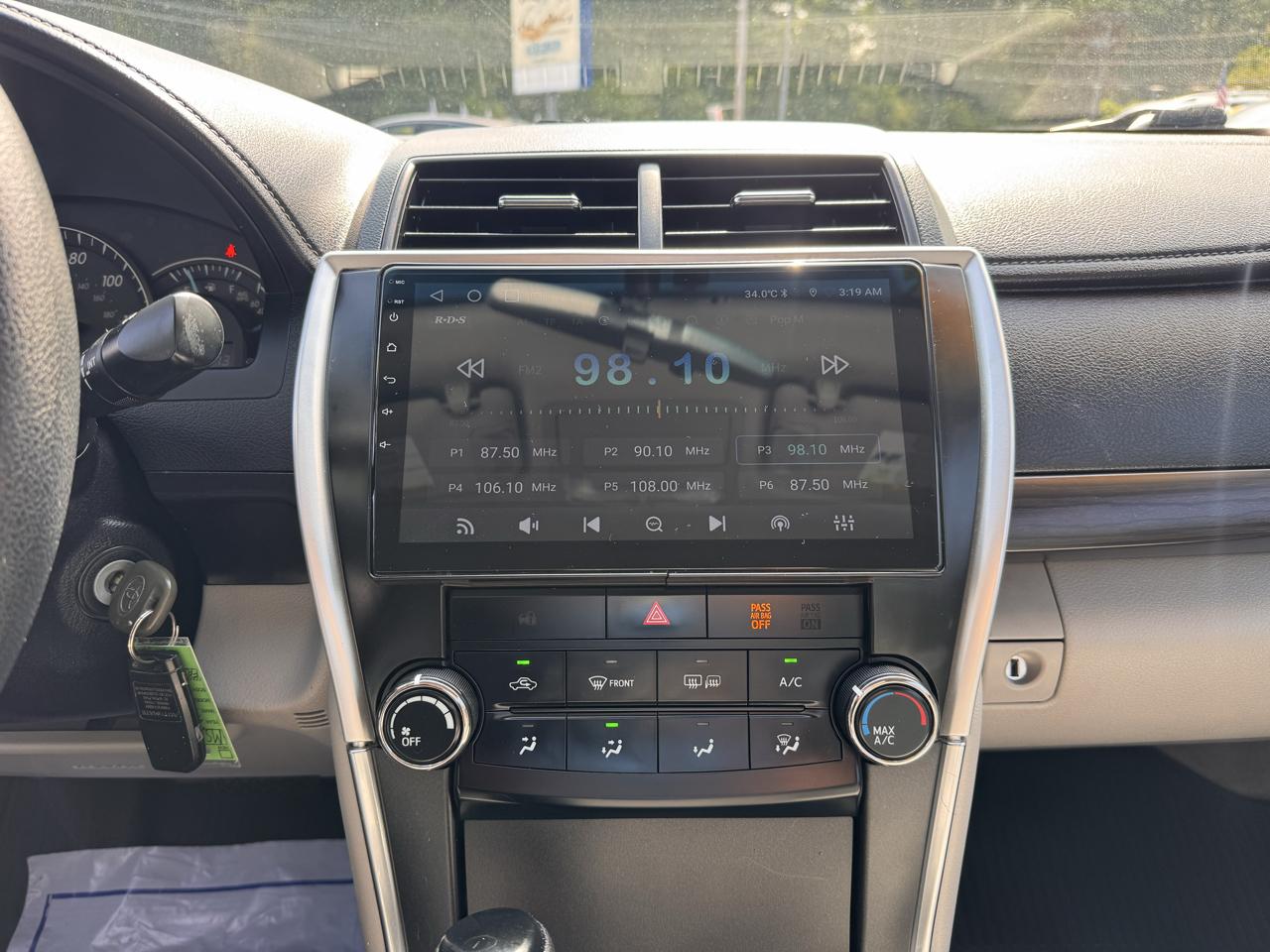 Toyota Camry 4dr Sdn I4 Auto XLE (Natl) 2015