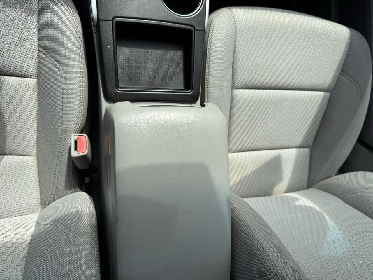 Toyota Camry 4dr Sdn I4 Auto XLE (Natl) 2015