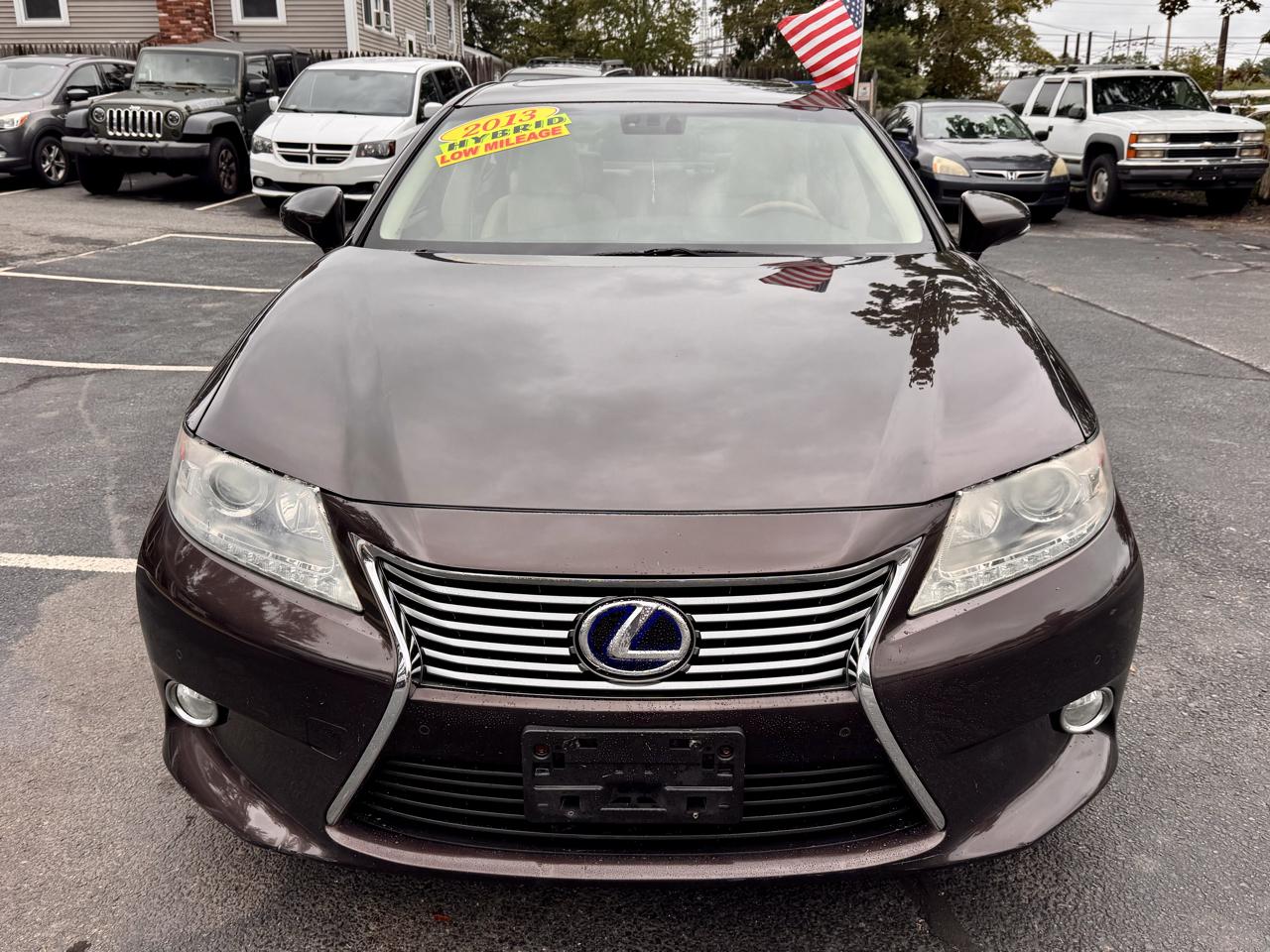 Lexus ES 300h 4dr Sdn Hybrid 2013