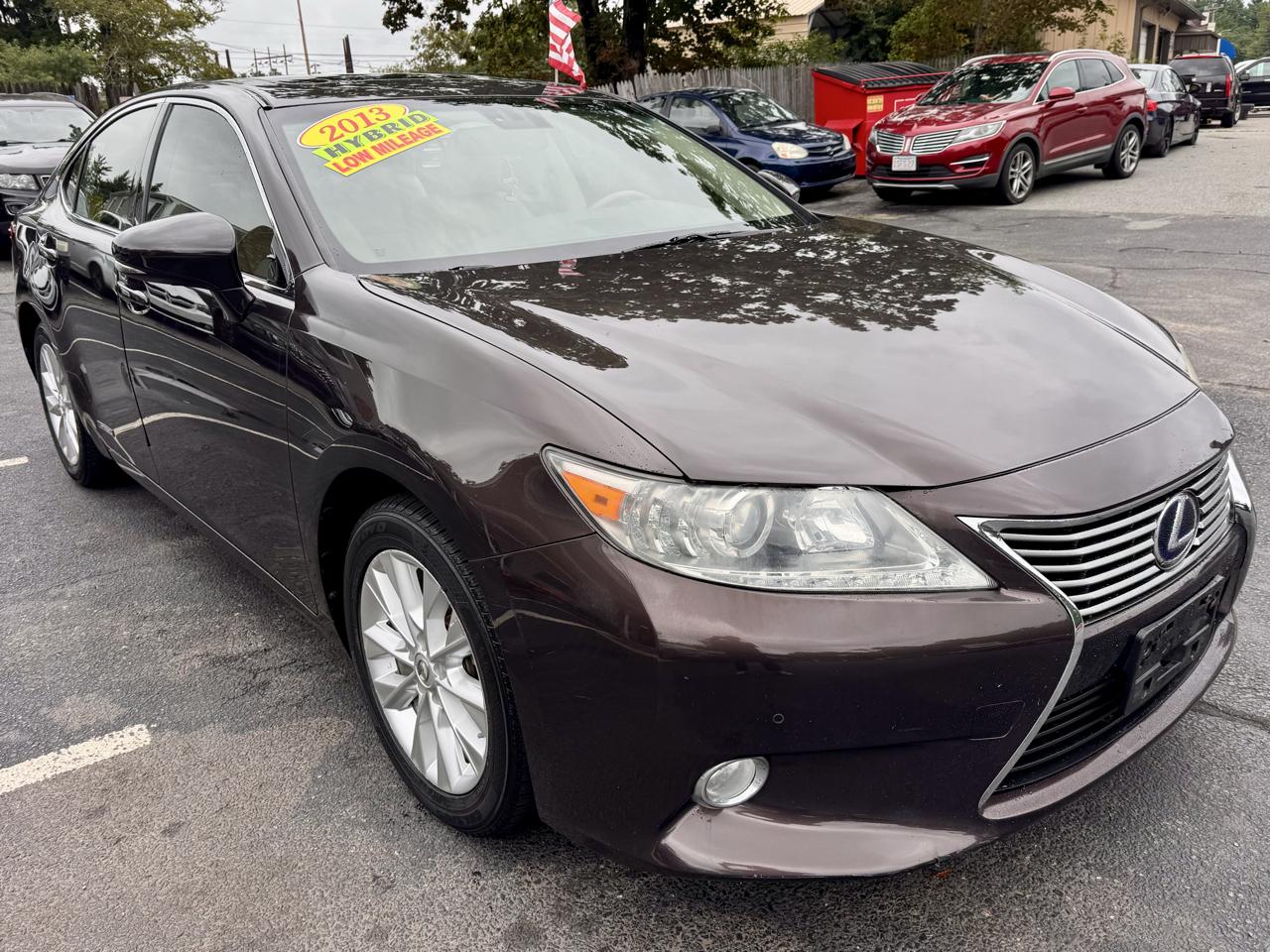Lexus ES 300h 4dr Sdn Hybrid 2013
