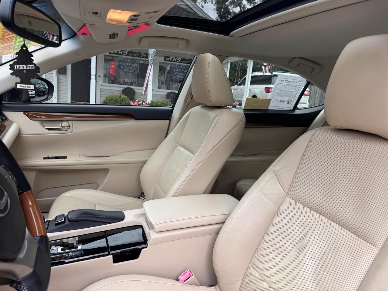 Lexus ES 300h 4dr Sdn Hybrid 2013