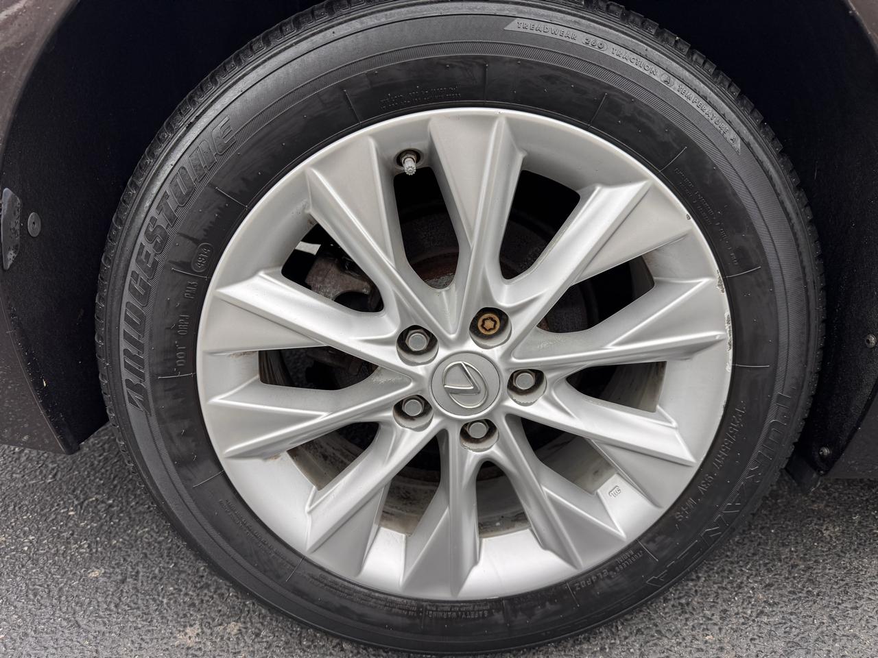 Lexus ES 300h 4dr Sdn Hybrid 2013