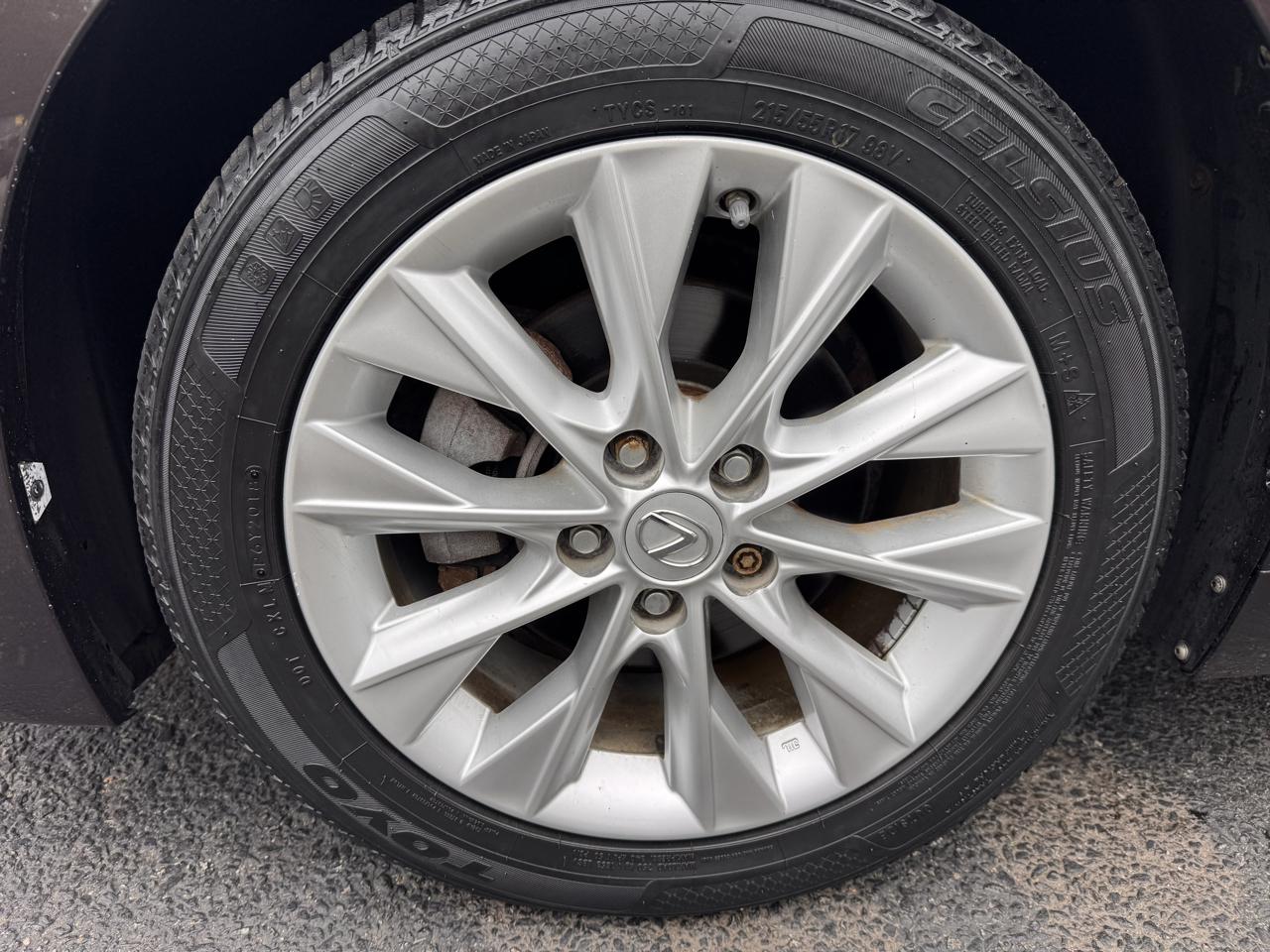 Lexus ES 300h 4dr Sdn Hybrid 2013