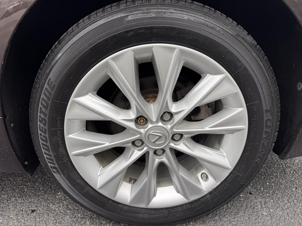 Lexus ES 300h 4dr Sdn Hybrid 2013