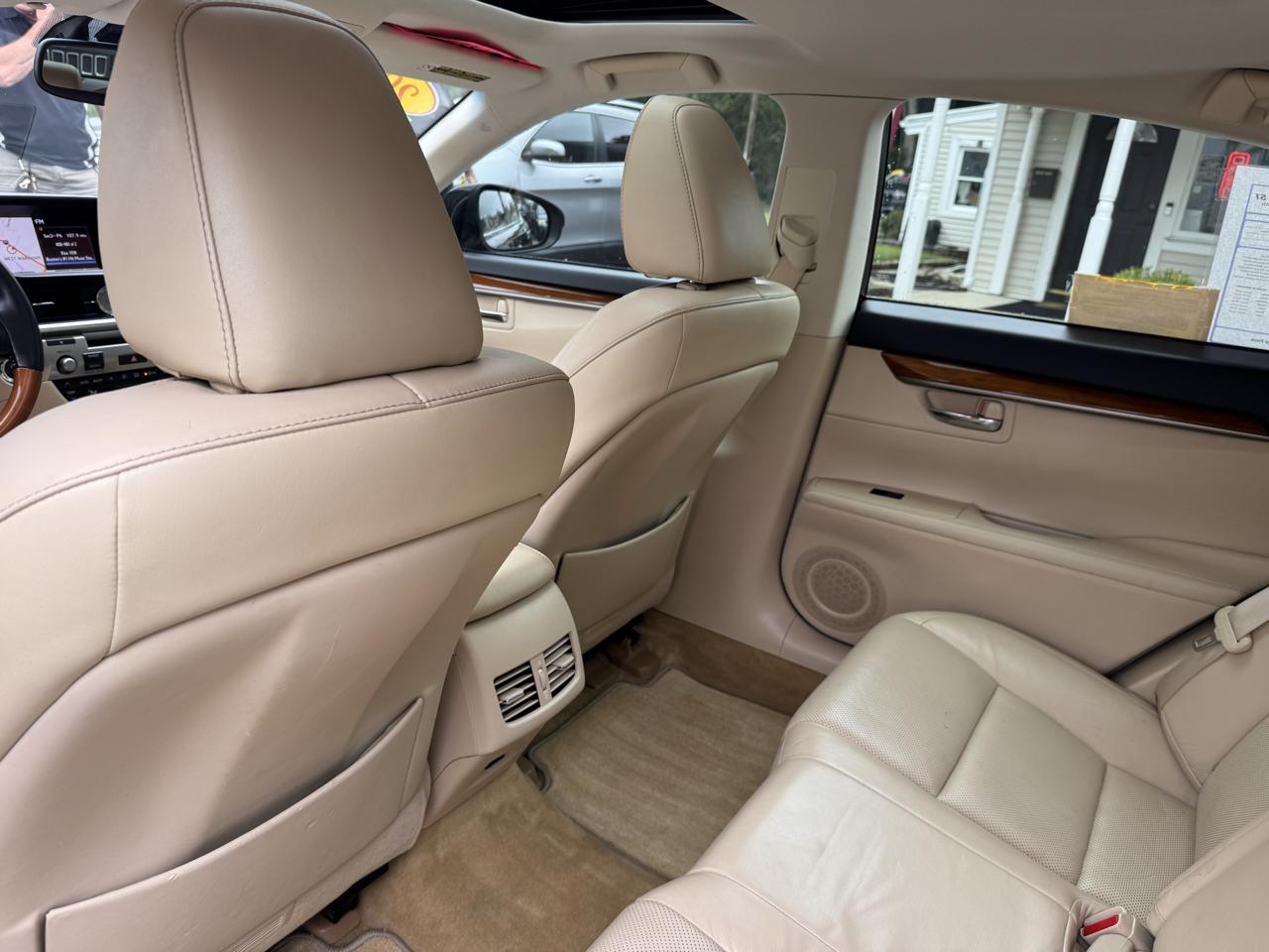 Lexus ES 300h 4dr Sdn Hybrid 2013