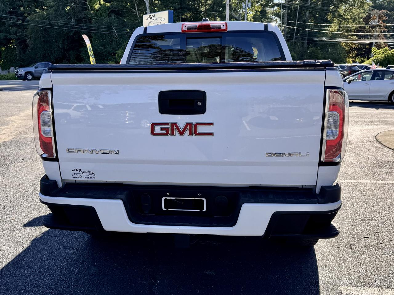 GMC Canyon 4WD Crew Cab 128.3" Denali 2018