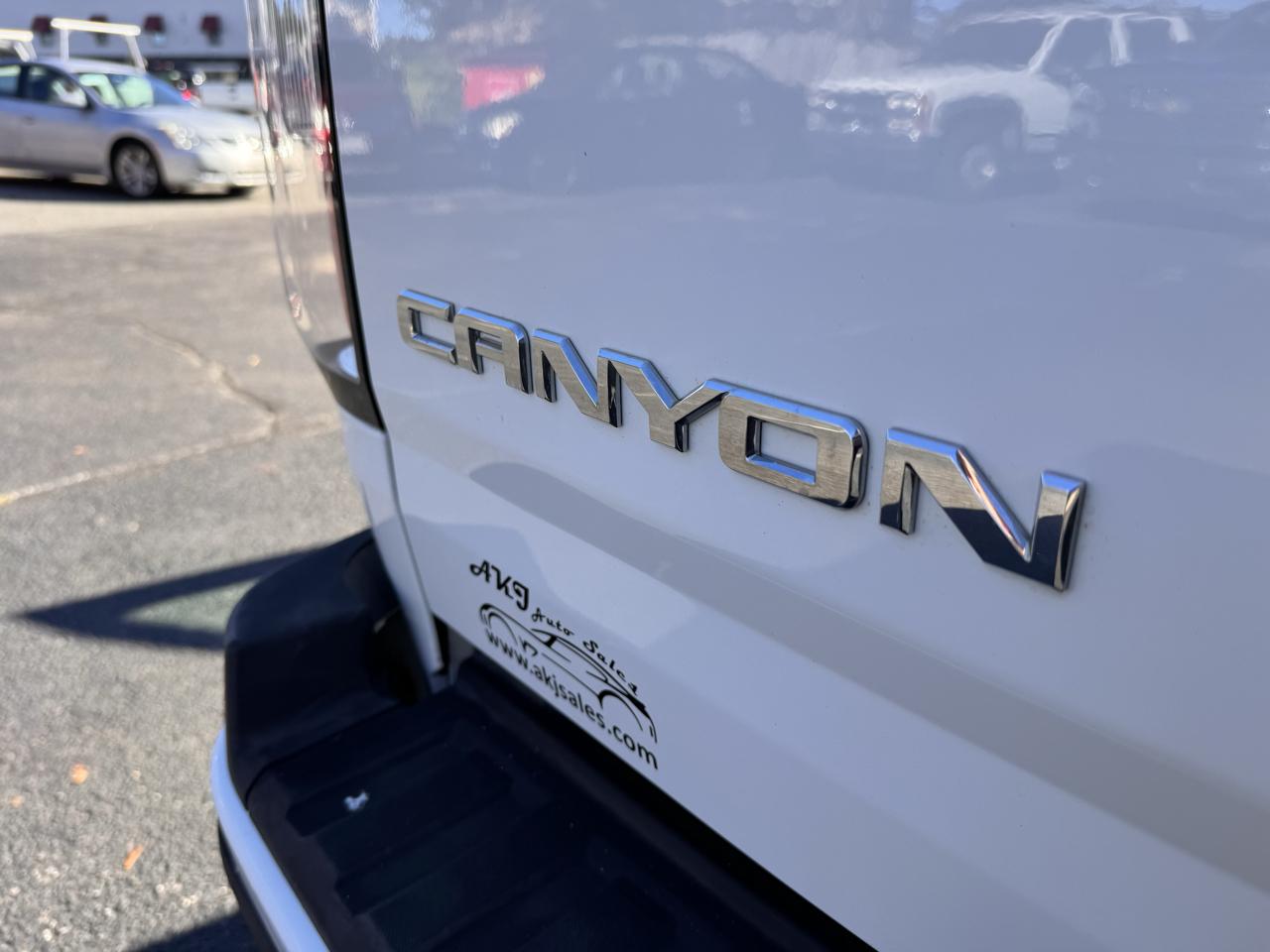GMC Canyon 4WD Crew Cab 128.3" Denali 2018