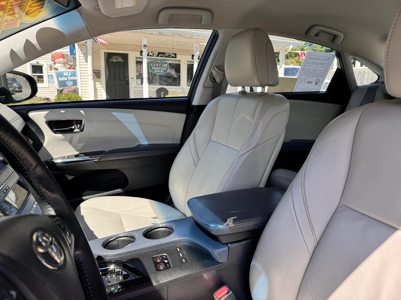 Toyota Avalon 4dr Sdn XLE Touring (Natl) 2015