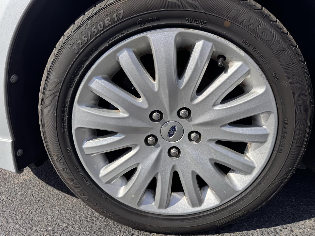 Ford Fusion 4dr Sdn Hybrid FWD 2011