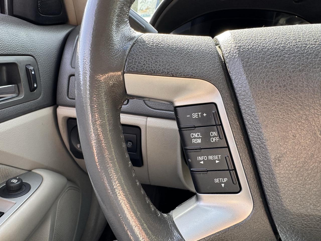 Ford Fusion 4dr Sdn Hybrid FWD 2011