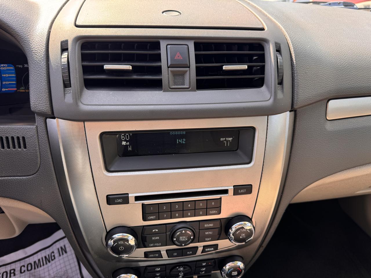 Ford Fusion 4dr Sdn Hybrid FWD 2011