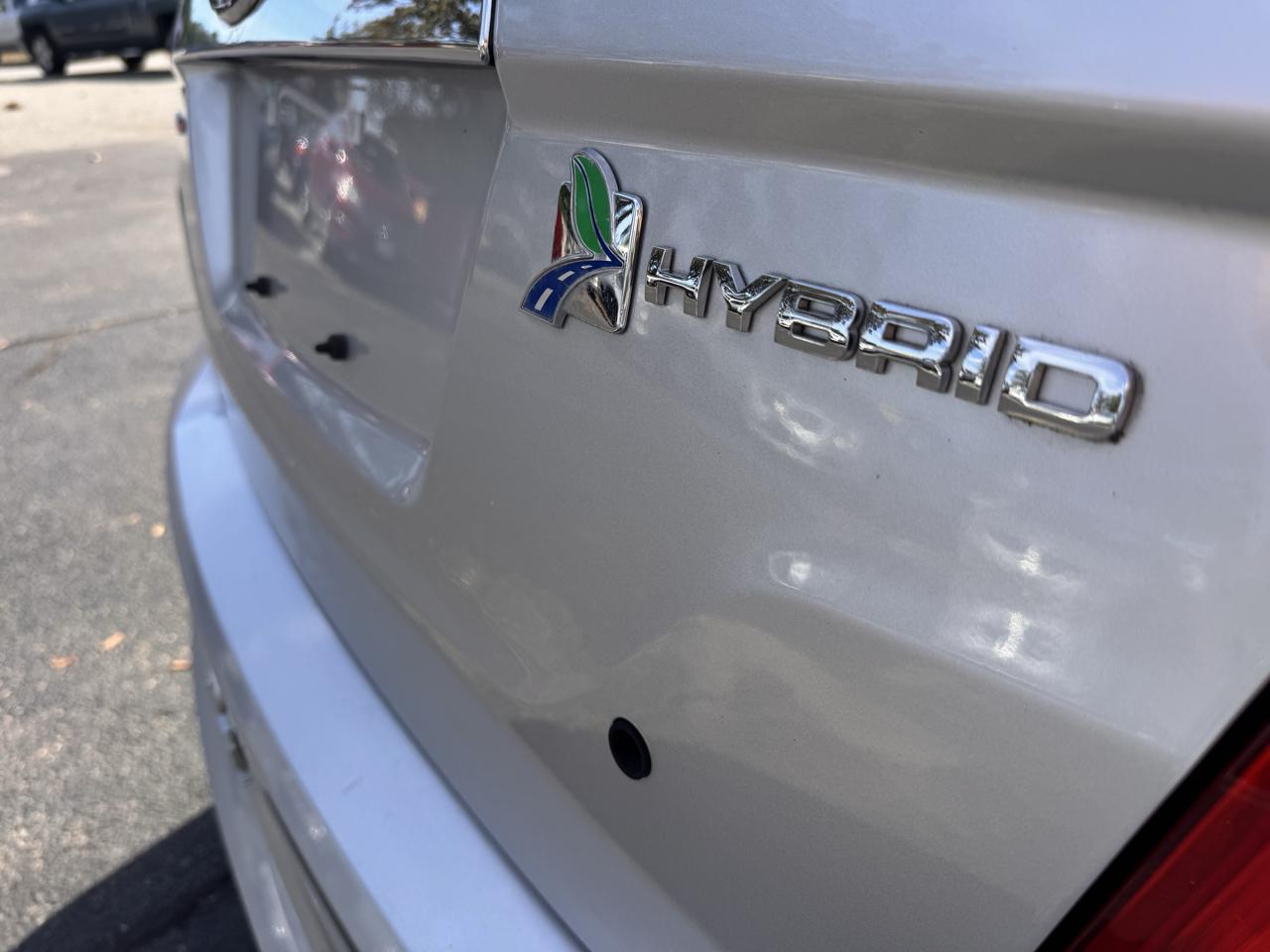 Ford Fusion 4dr Sdn Hybrid FWD 2011