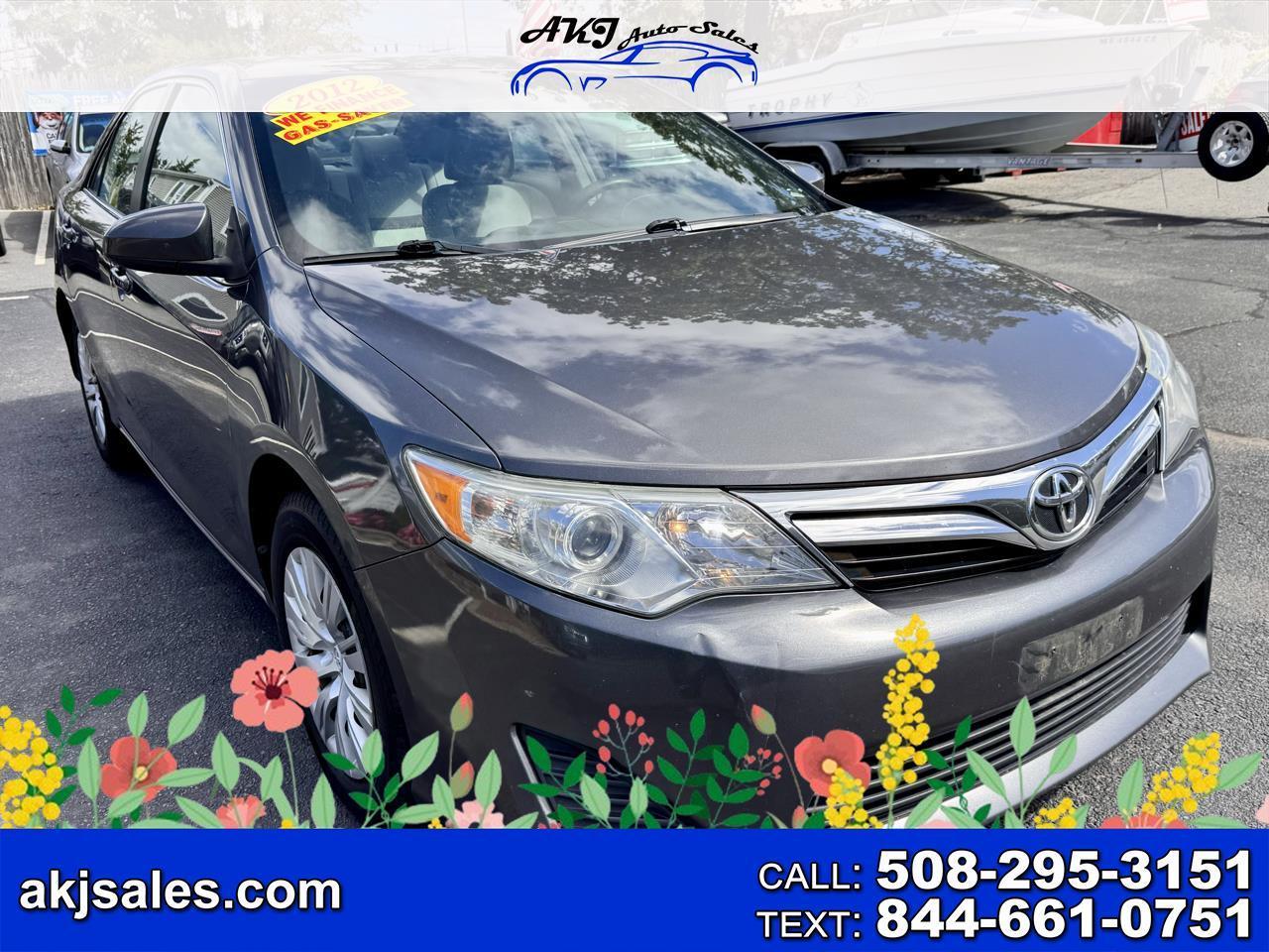 2012 Toyota Camry 4dr Sdn I4 Auto LE (Natl)