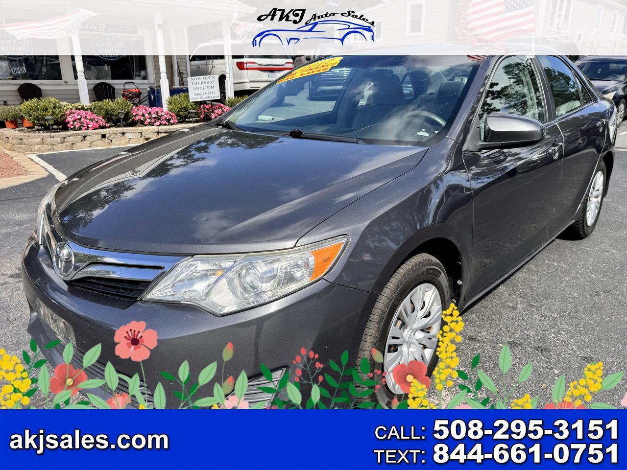2012 Toyota Camry 4dr Sdn I4 Auto LE (Natl)