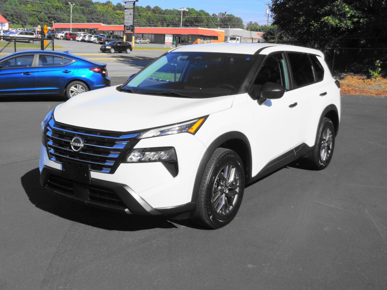 2024 Nissan Rogue FWD S