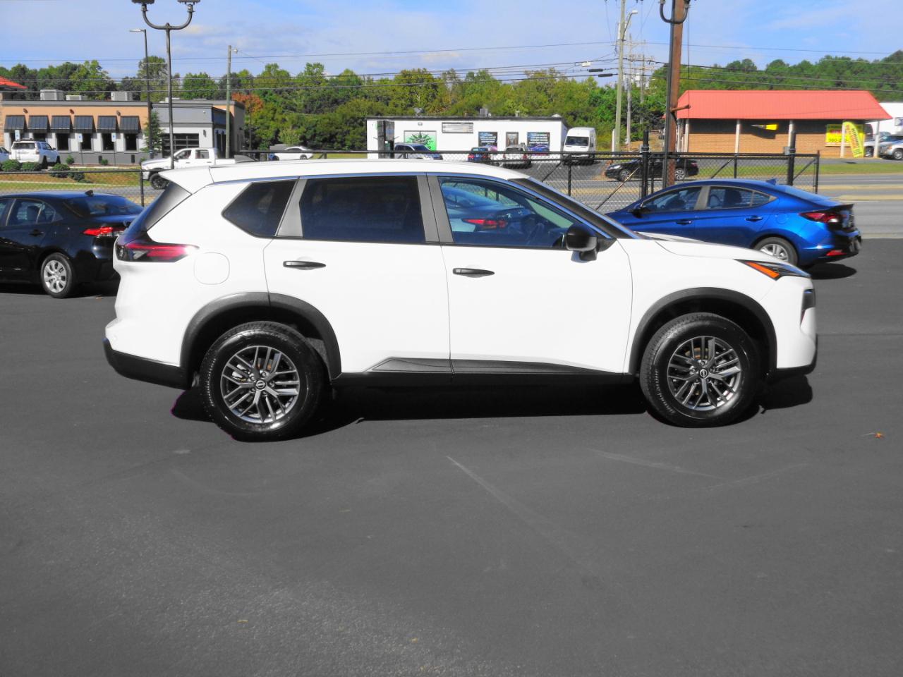 Nissan Rogue FWD S 2024