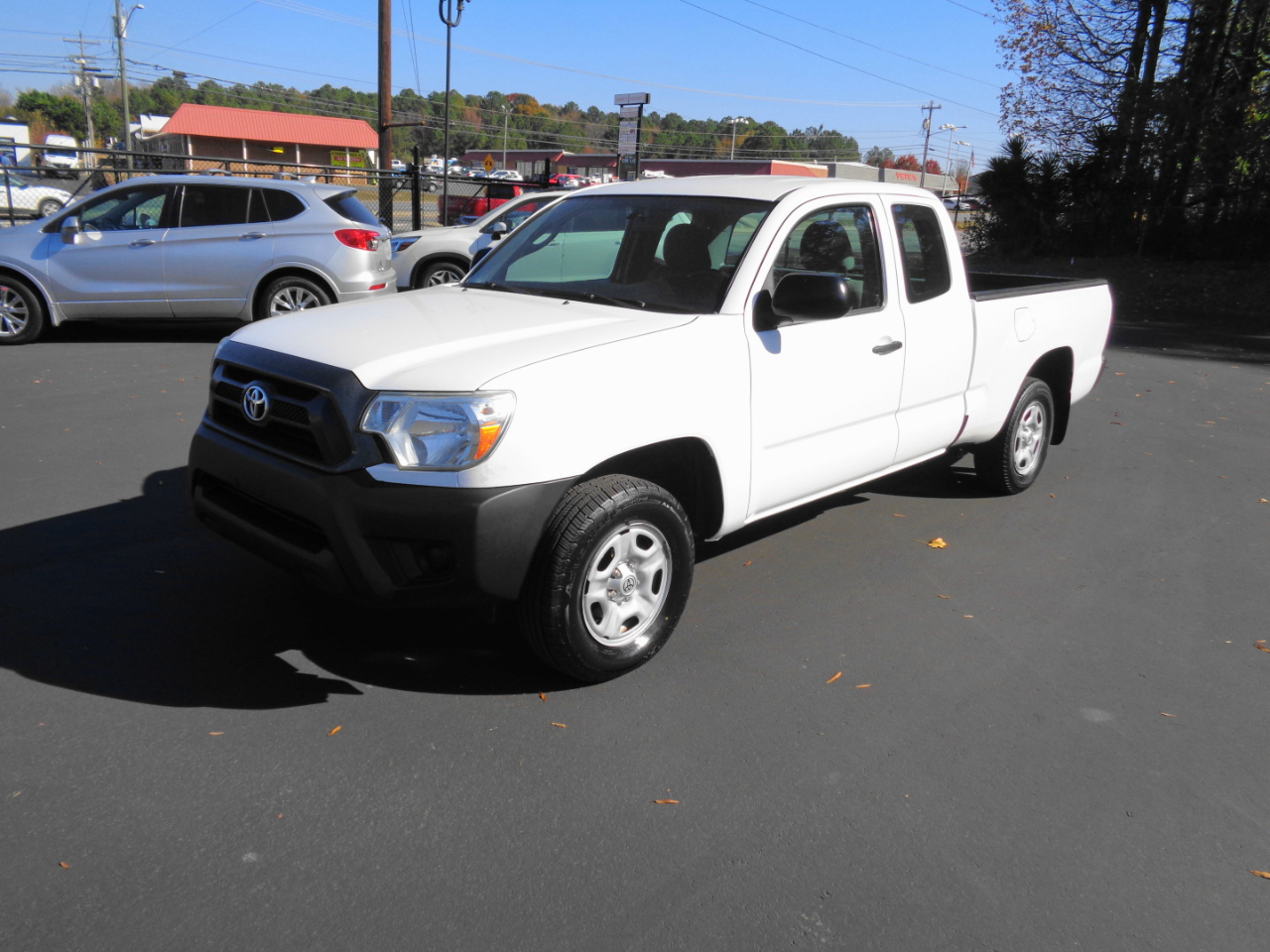 2015 Toyota Tacoma 2WD Access Cab I4 AT (Natl)
