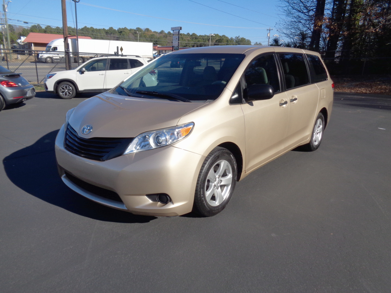 2011 Toyota Sienna 5dr 7-Pass Van V6 FWD (Natl)