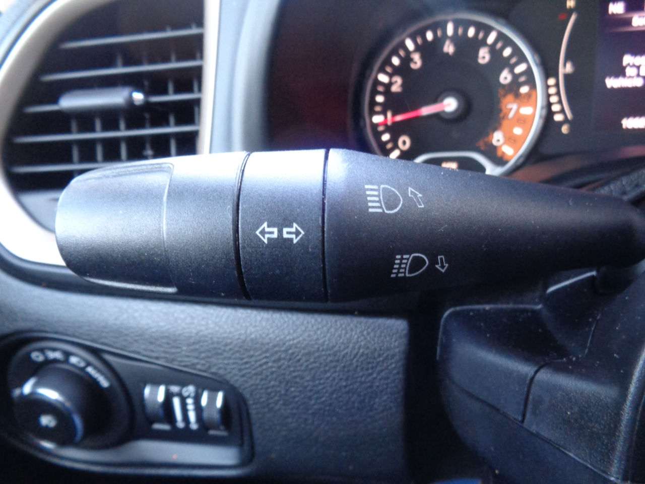 Jeep Renegade FWD 4dr Latitude 2015